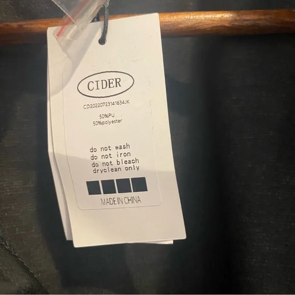 Leather jacket Plus Size Faux Leather Black 2XL Cider NWT - Picture 4 of 4